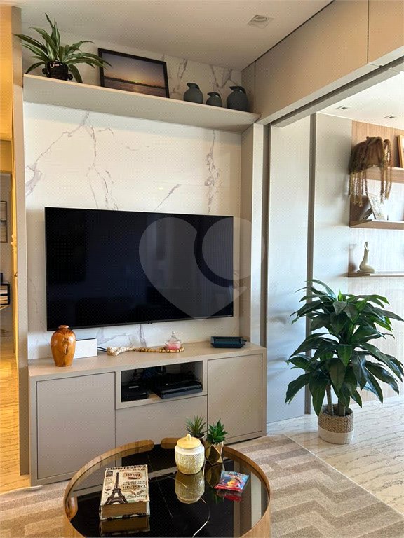 Apartamento à venda com 3 quartos, sendo 1 suíte, em Vila Anastácio, São Paulo, SP