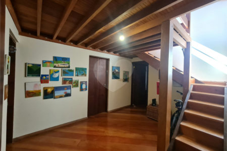 Casa Térrea à venda com 4 quartos, sendo 2 suítes, em Interlagos, São Paulo, SP