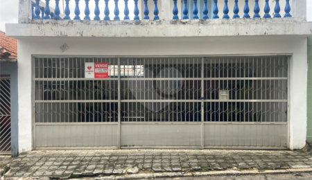 Sobrado à venda com 4 quartos, sendo 2 suítes, em Vila Ruth, Poá, SP