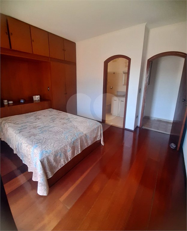 Casa à venda com 3 quartos, sendo 1 suíte, no Centro, Vinhedo, SP