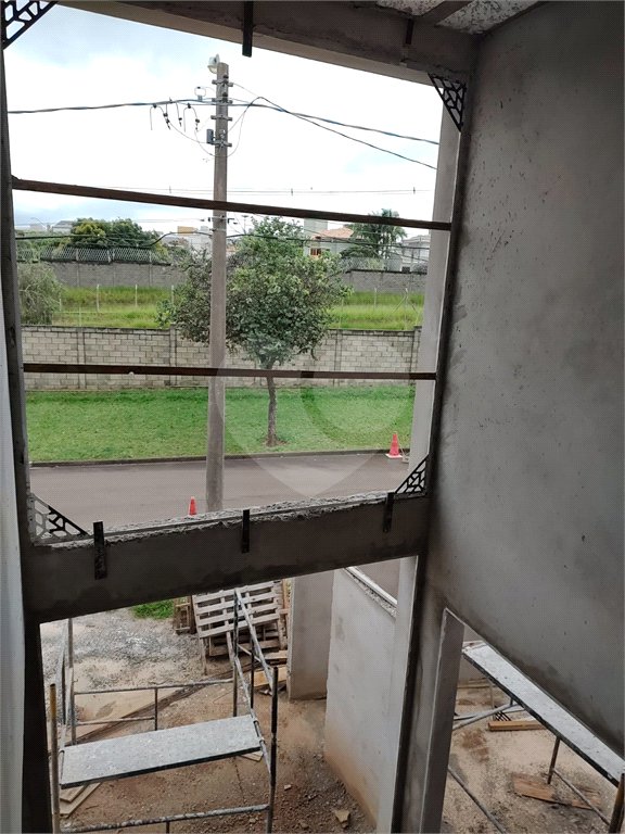 Sobrado no condomínio Village Damha II