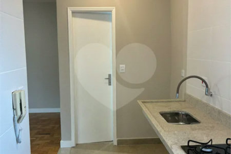 Studio à venda na Saúde | 37 m² | 2 vagas | Ao lado do Metrô Saúde