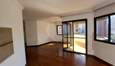 Apartamento à venda com 3 quartos, sendo 1 suíte,  em Jardim Sul, São Paulo, SP