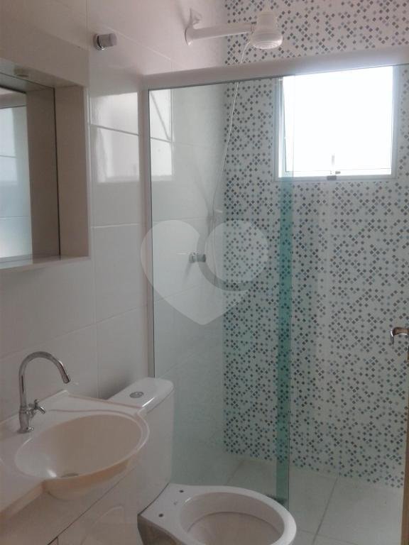 Casa à venda com 1 quarto no condomínio Camila I, São Paulo - SP