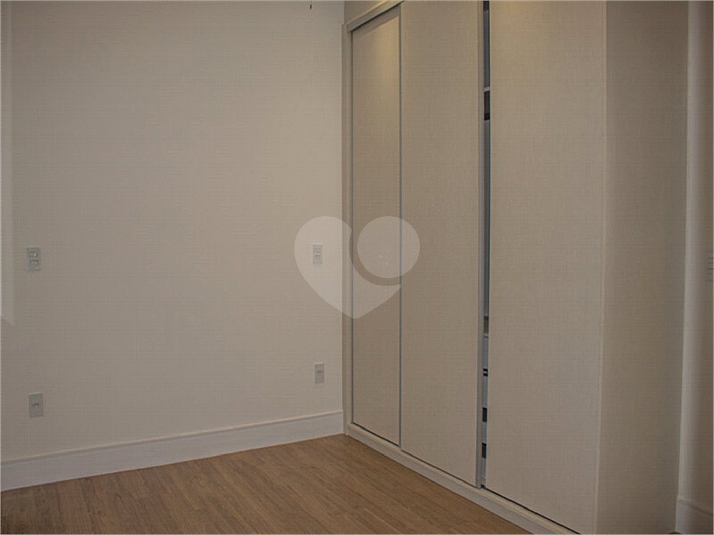 Casa à venda com 3 suítes no condomínio Residencial Central Parque, Salto - SP