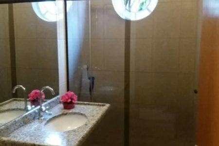 Sobrado à venda ou para alugar com 4 quartos, sendo 1 suíte,  em Vila Butantã, São Paulo, SP