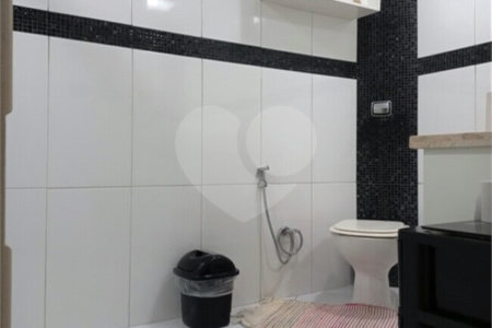 Sobrado à venda com 2 quartos em Jardim Santa Emília, São Paulo, SP
