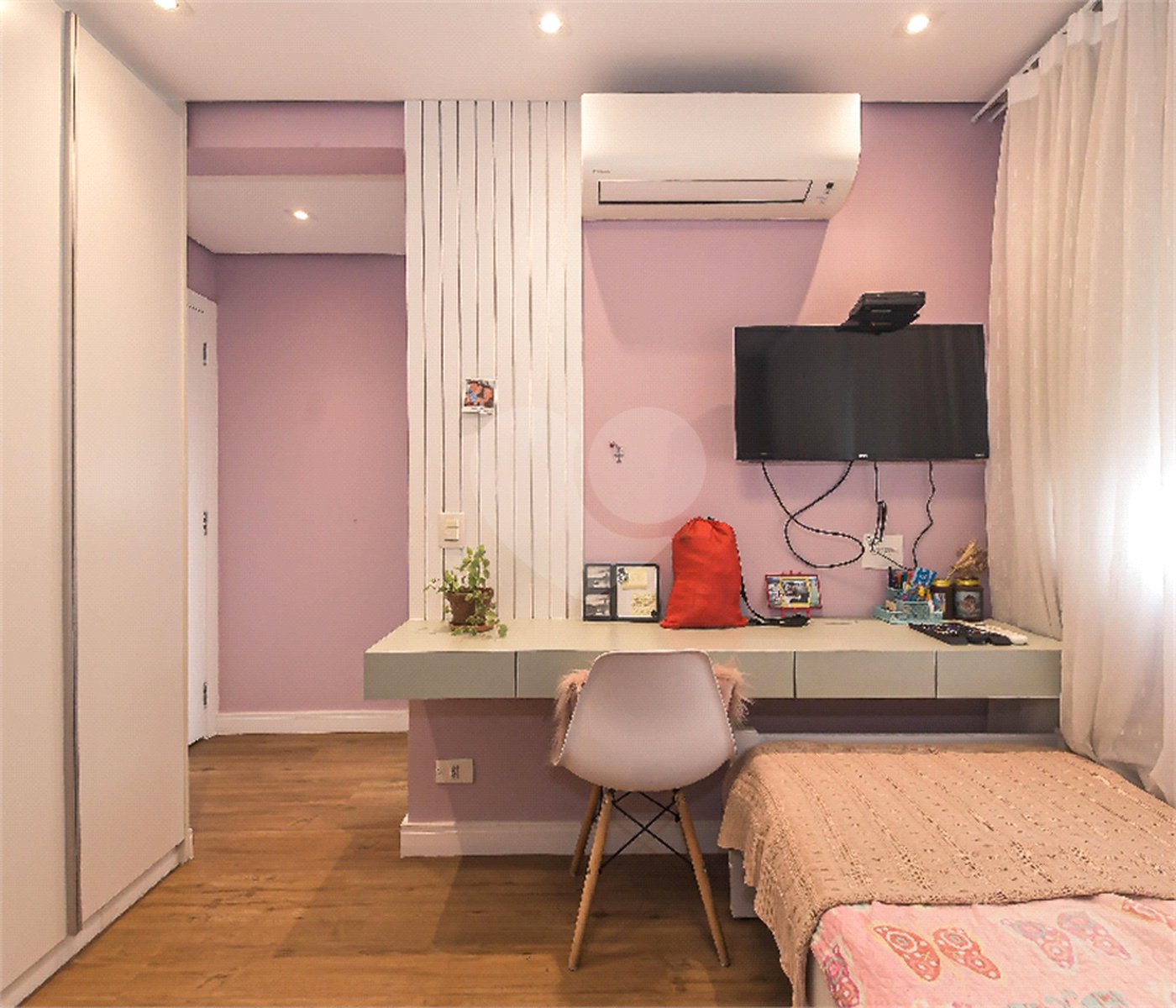 Duplex à venda com 4 quartos, sendo 3 suítes, em Bosque da Saúde, São Paulo, SP