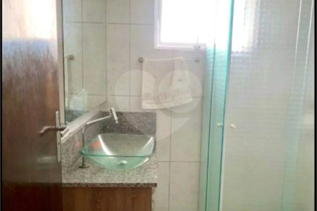 Sobrado à venda com 3 quartos em Vila São Luís(zona Oeste), São Paulo, SP