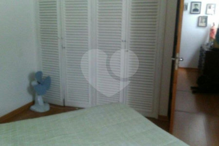 Sobrado à venda com 5 quartos, sendo 2 suítes,  em Instituto de Previdência, São Paulo, SP