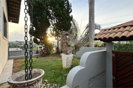 Casa à venda ou para alugar com 3 quartos, sendo 1 suíte, em Jardim Paulista, Atibaia, SP