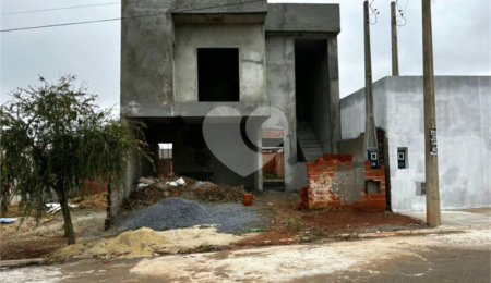 Casa à venda com 3 quartos, sendo 1 suíte,  em Residencial Villaggio Di Capri, Itapetininga, SP