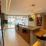 Casa à venda com 4 suítes no condomínio Jardim dos Lagos, Indaiatuba - SP