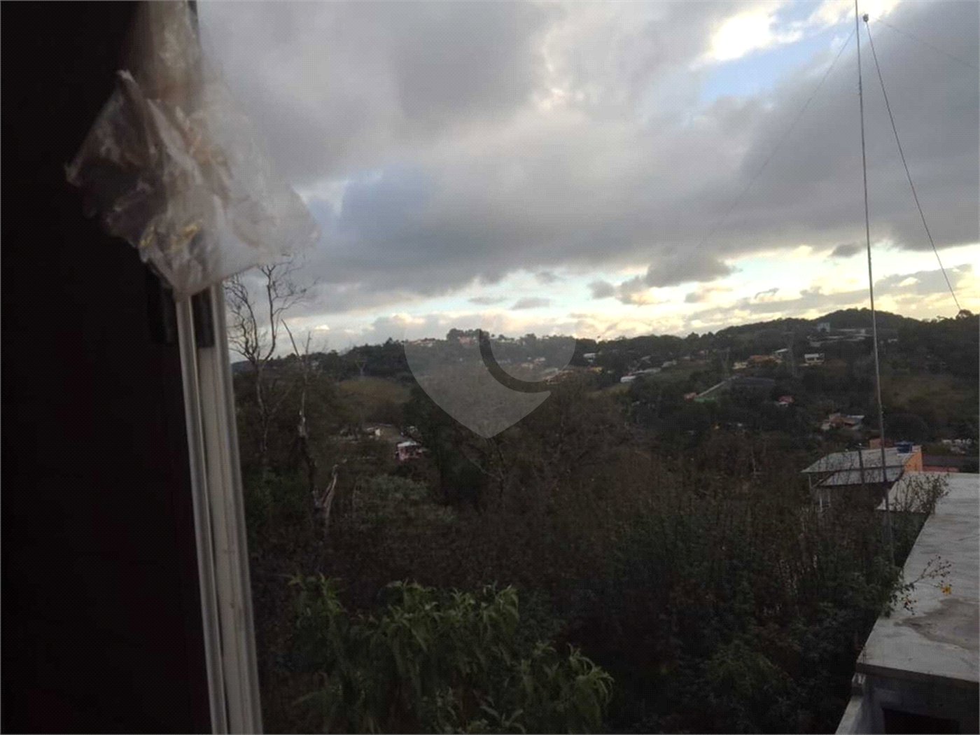 Casa à venda com 2 quartos, sendo 1 suíte, em Canjica (terra Preta), Mairiporã, SP