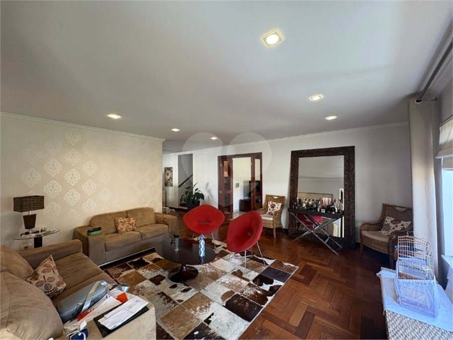 Casa à venda com 4 suítes no condomínio Granja Olga II, Sorocaba - SP