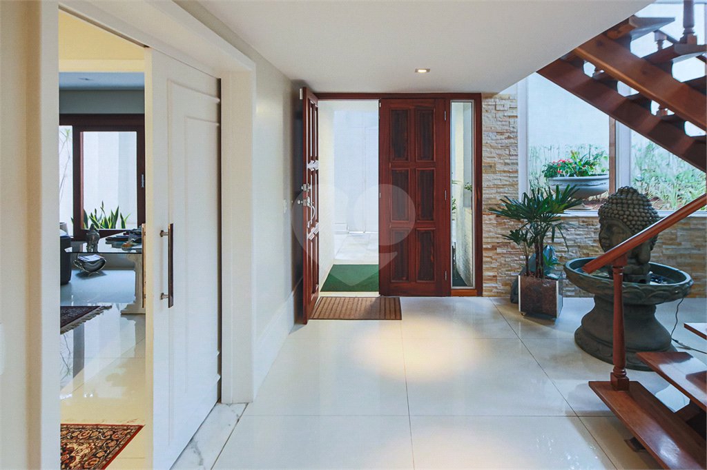 Casa à venda com 6 suítes em Jardim Cordeiro, São Paulo, SP