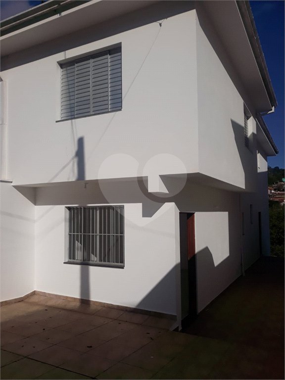 Sobrado para alugar com 3 quartos, sendo 1 suíte, em Esplanada Mendes Moraes, São Roque, SP