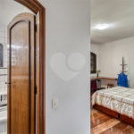 Casa Térrea à venda com 4 suítes em Alto da Boa Vista, São Paulo, SP