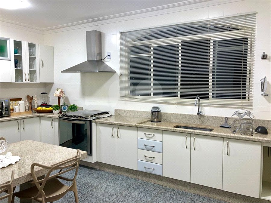 Casa à venda com 3 quartos, sendo 1 suíte, no condomínio Residencial Macaúba, Rondonópolis - MT