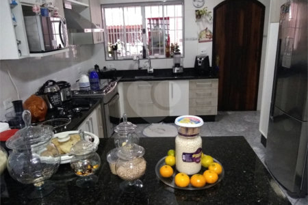 Sobrado à venda com 3 quartos em Vila Mazzei, São Paulo, SP