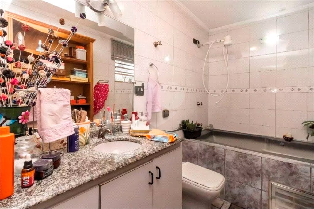 Sobrado à venda com 3 quartos, sendo 1 suíte,  em Tremembé, São Paulo, SP