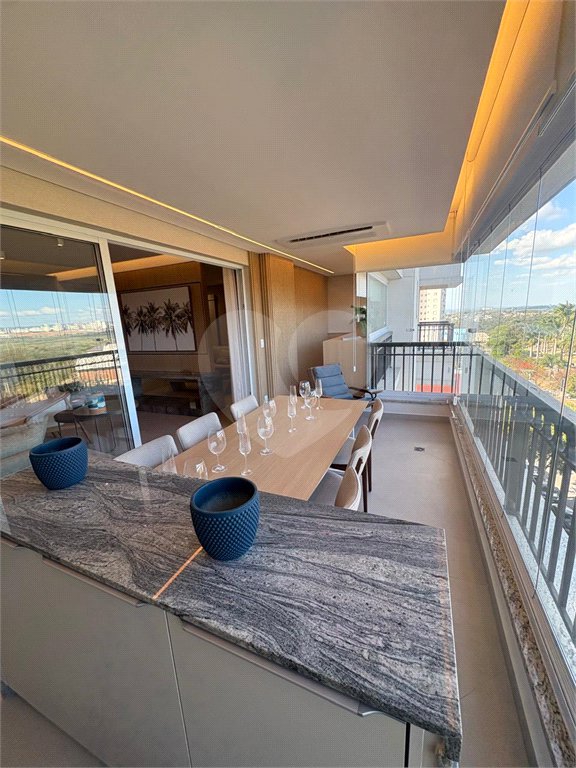 Apartamento à venda com 3 suítes em Urbanova, São José dos Campos, SP