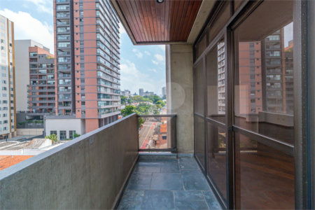 Apartamento à venda com 4 quartos, sendo 3 suítes,  em Chácara Santo Antônio, São Paulo, SP