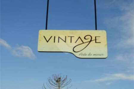 Casa à venda com 3 suítes no condomínio Vintage, Cotia - SP