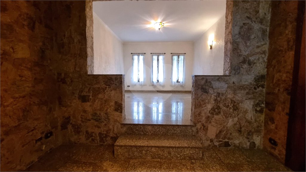 Sobrado à venda com 4 quartos em Vila Dom Pedro II, São Paulo, SP
