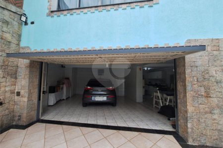Sobrado à venda com 3 quartos, sendo 1 suíte, em Vila Santa Terezinha (zona Norte), São Paulo, SP