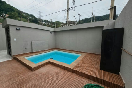 Casa com 2 dormitórios à venda, 89 m² por R$ 700.000,00 - Marapé - Santos/SP