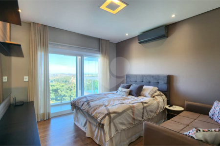 Casa à venda com 5 quartos, sendo 2 suítes, no condomínio Residencial Jardim Primavera, Louveira - SP
