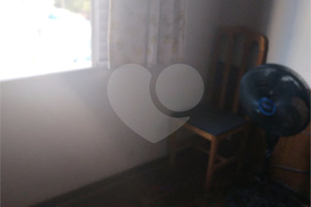 Sobrado à venda com 3 quartos, sendo 1 suíte, em Jardim Cordeiro, São Paulo, SP