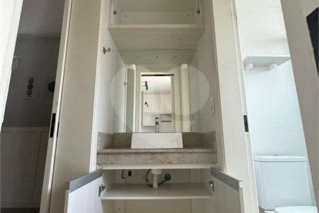 Apartamento à venda com 1 quarto em Vila Suzana, São Paulo, SP
