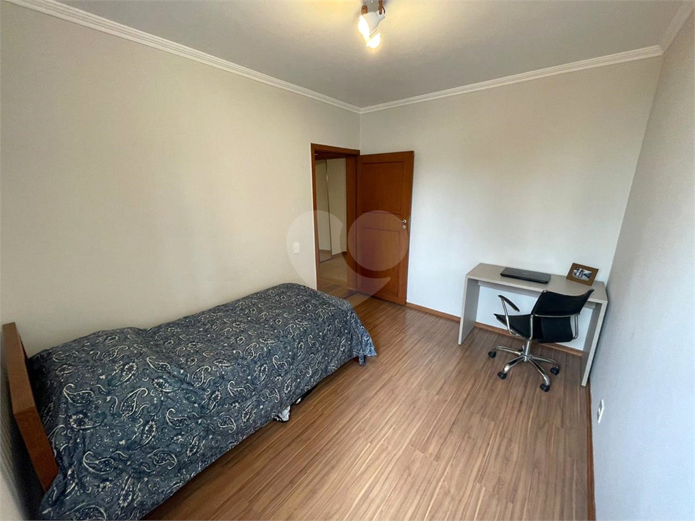 Apartamento à venda com 3 quartos, sendo 1 suíte,  em Vila Olímpia, São Paulo, SP