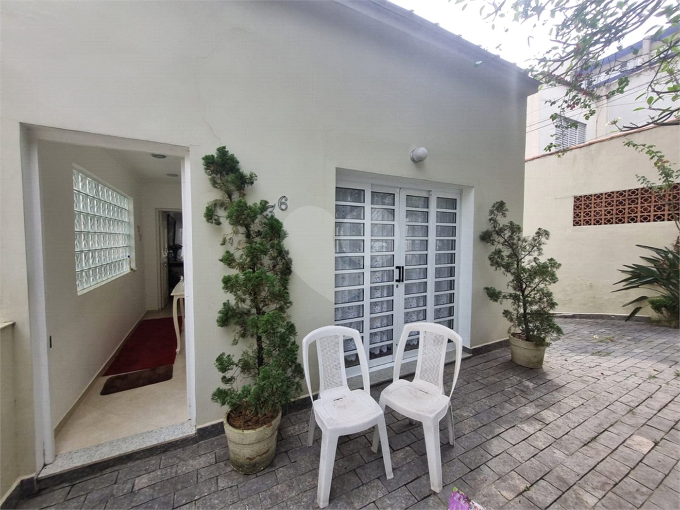 Casa à venda com 4 quartos, sendo 1 suíte,  em Vila Clementino, São Paulo, SP