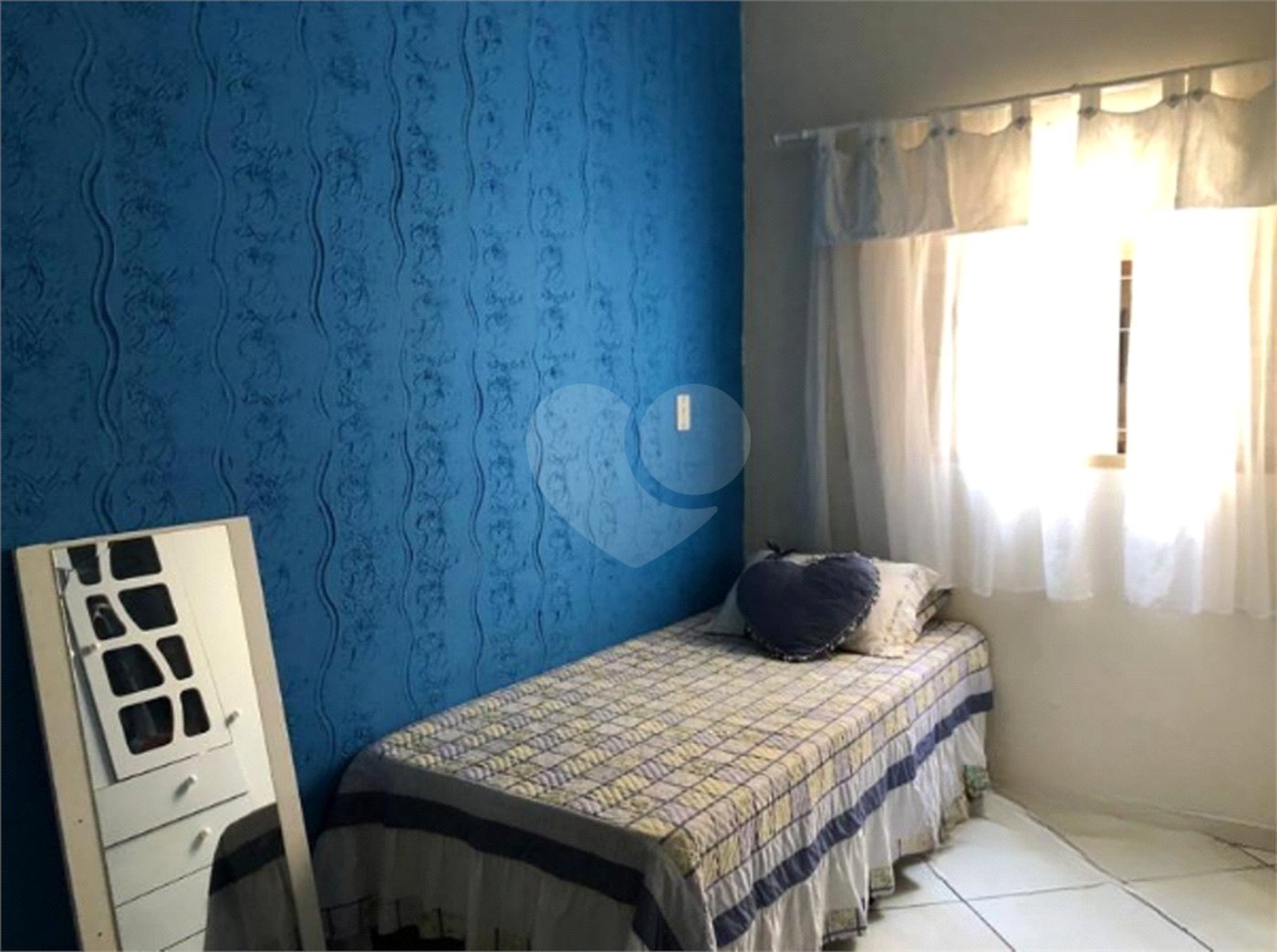 Casa térrea no Douradinho.