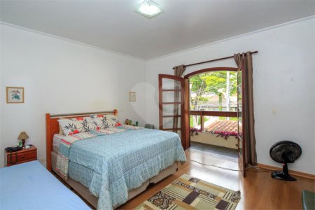 Sobrado à venda com 4 quartos, sendo 2 suítes, em Jardim Prudência, São Paulo, SP