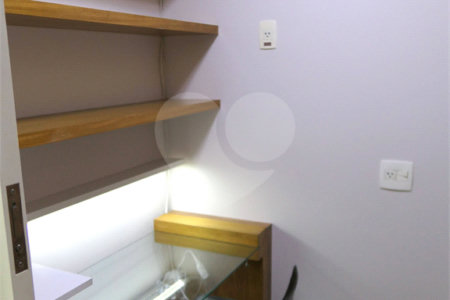 Apartamento para alugar com 3 quartos, sendo 1 suíte, em Vila Olímpia, São Paulo, SP
