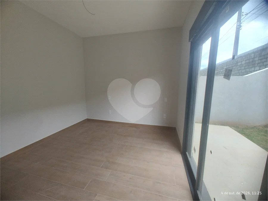 Casa exclusiva em Atibaia de alto padrão com 3 suítes, piscina, espaço gourmet, condomínio fechado, aceita financiamento