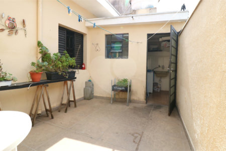 Sobrado à venda com 4 quartos, sendo 2 suítes, em Vila Romana, São Paulo, SP