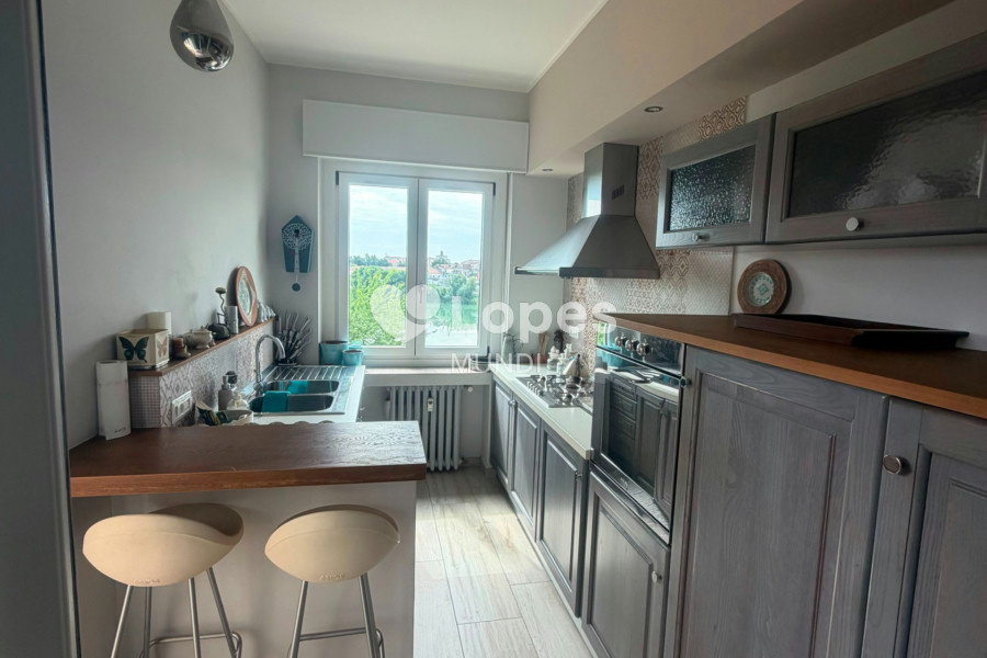 Apartamento com 2 quartos à venda em Casale Monferrato, Piemonte, Itália – Mobiliado