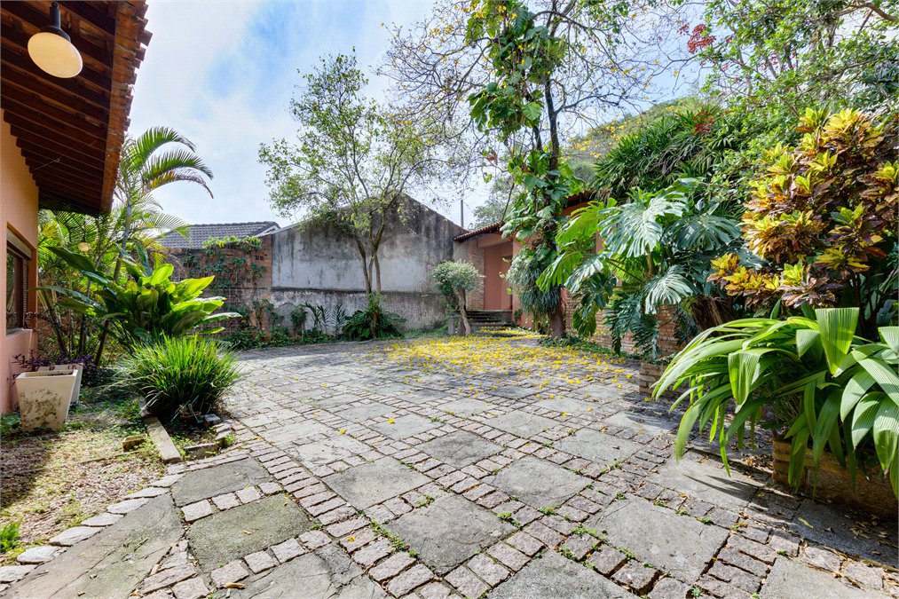 Casa Térrea à venda com 3 quartos, sendo 1 suíte, em Jardim Petrópolis, São Paulo, SP