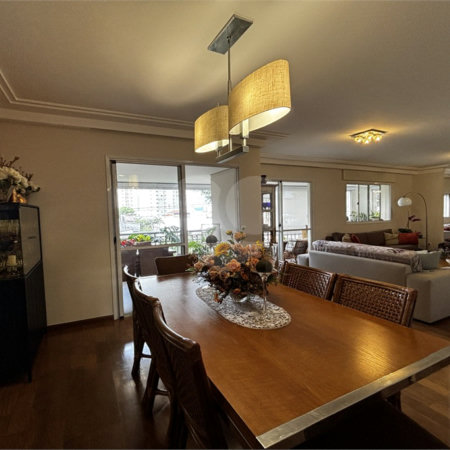 Apartamento para alugar com 3 suítes em Vila Romana, São Paulo, SP