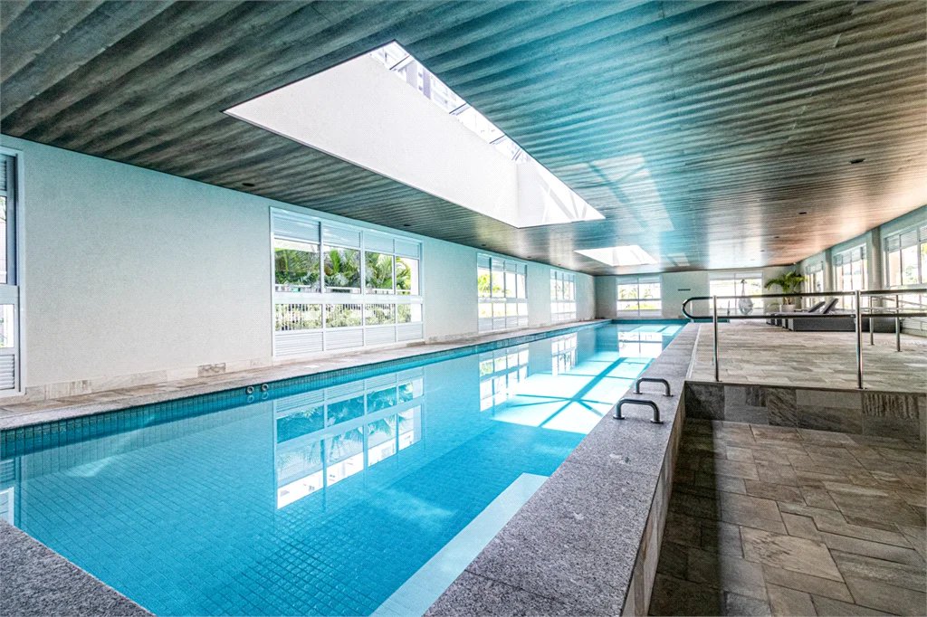 Apartamento à venda com 3 quartos, sendo 1 suíte, em Vila Anastácio, São Paulo, SP