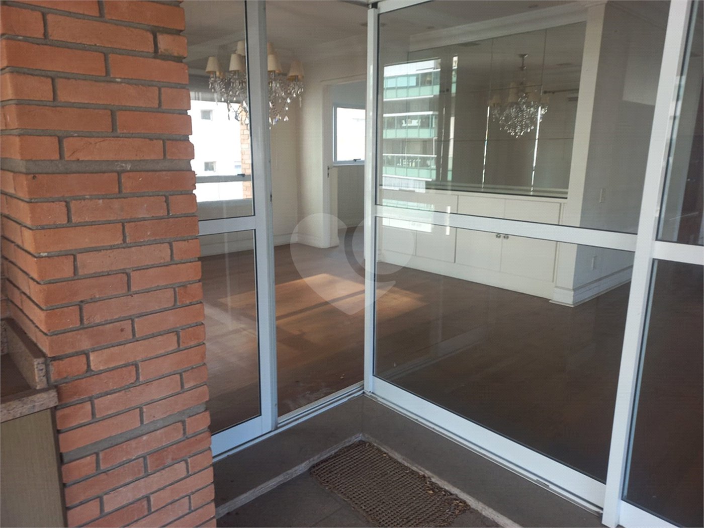 Apartamento à venda com 4 quartos, sendo 2 suítes, em Vila Uberabinha, São Paulo, SP