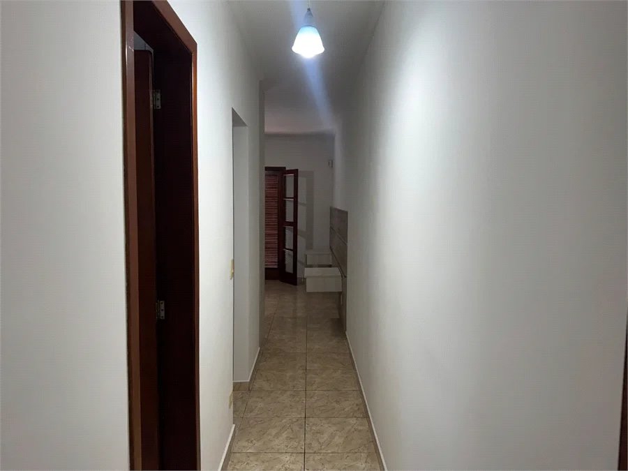 Sobrado à venda ou para alugar com 3 suítes em Vila Sônia, São Paulo, SP