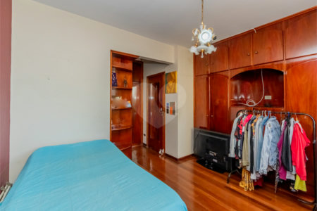Apartamento à venda com 3 quartos, sendo 1 suíte, em Vila Carrão, São Paulo, SP