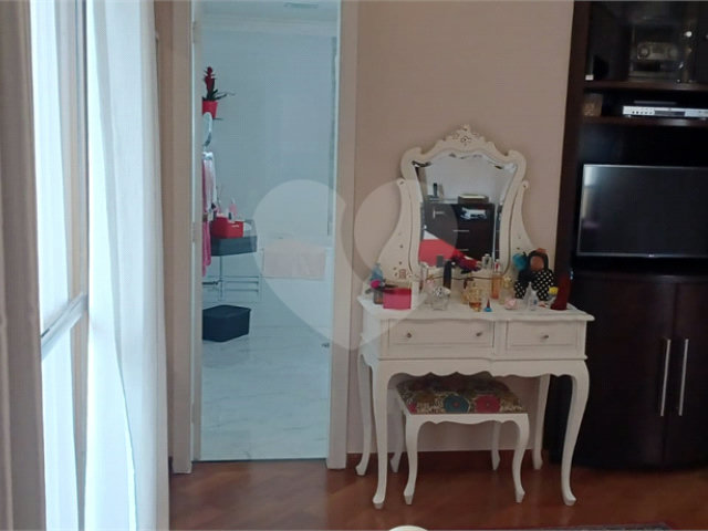 Apartamento à venda com 4 quartos, sendo 2 suítes,  em Santana, São Paulo, SP