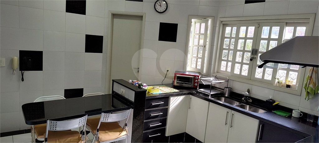 Casa à venda com 3 suítes em Vila Ipojuca, São Paulo, SP